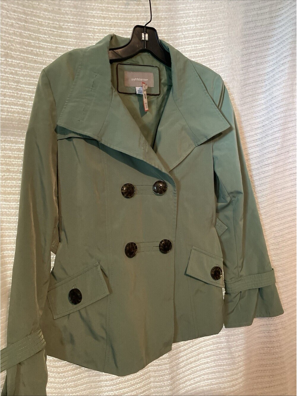 Women’s Croft & Borrow Medium spring green jacket with buttons